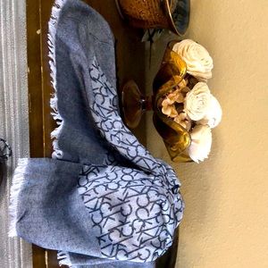 Calvin Klein super soft scarf